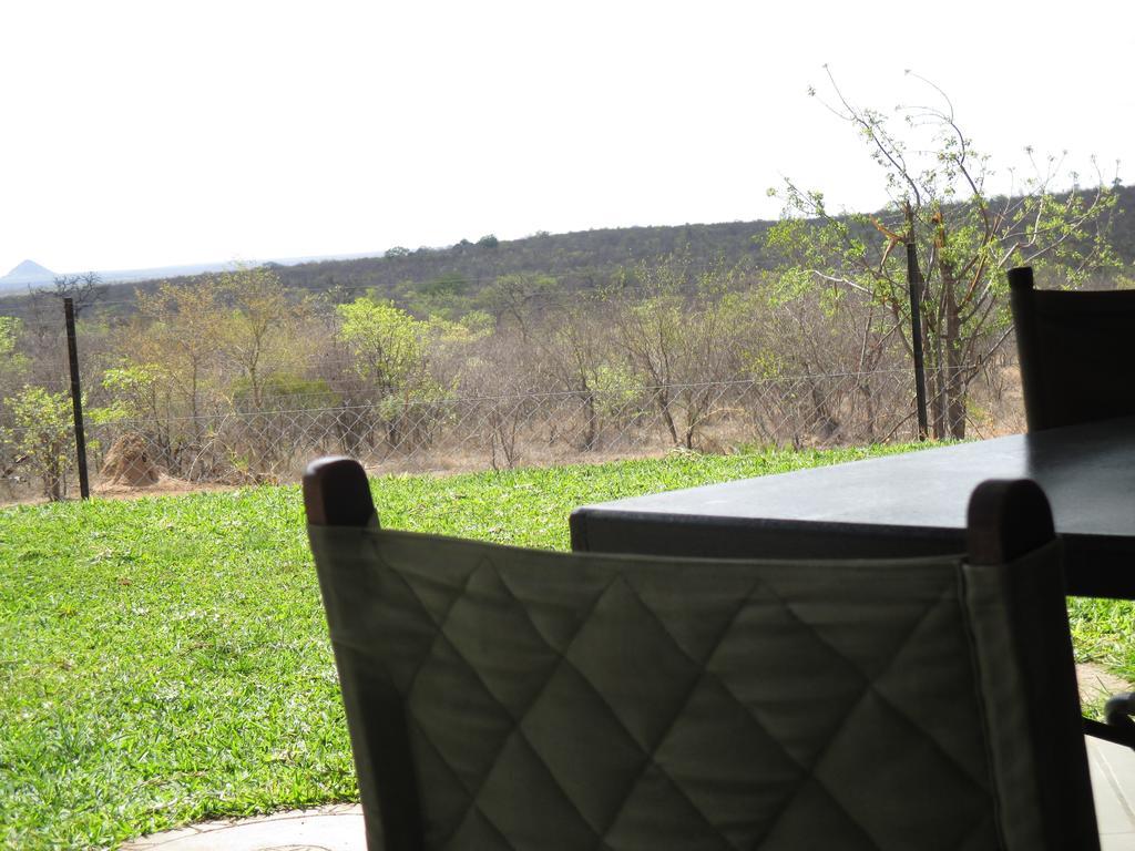 Tingala Lodge - Bed In The Bush Phalaborwa Esterno foto