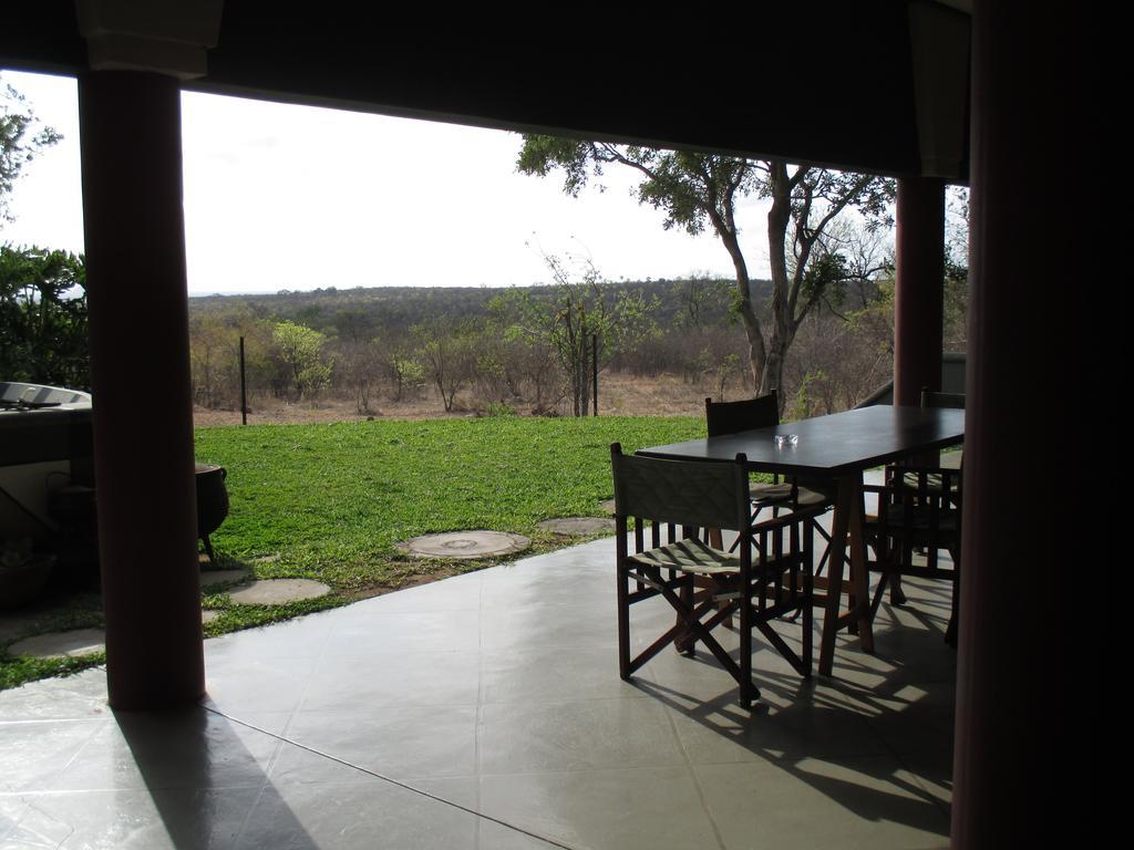 Tingala Lodge - Bed In The Bush Phalaborwa Esterno foto