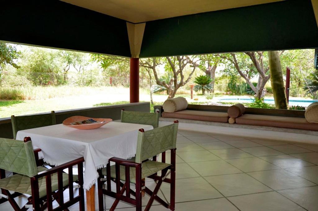 Tingala Lodge - Bed In The Bush Phalaborwa Esterno foto