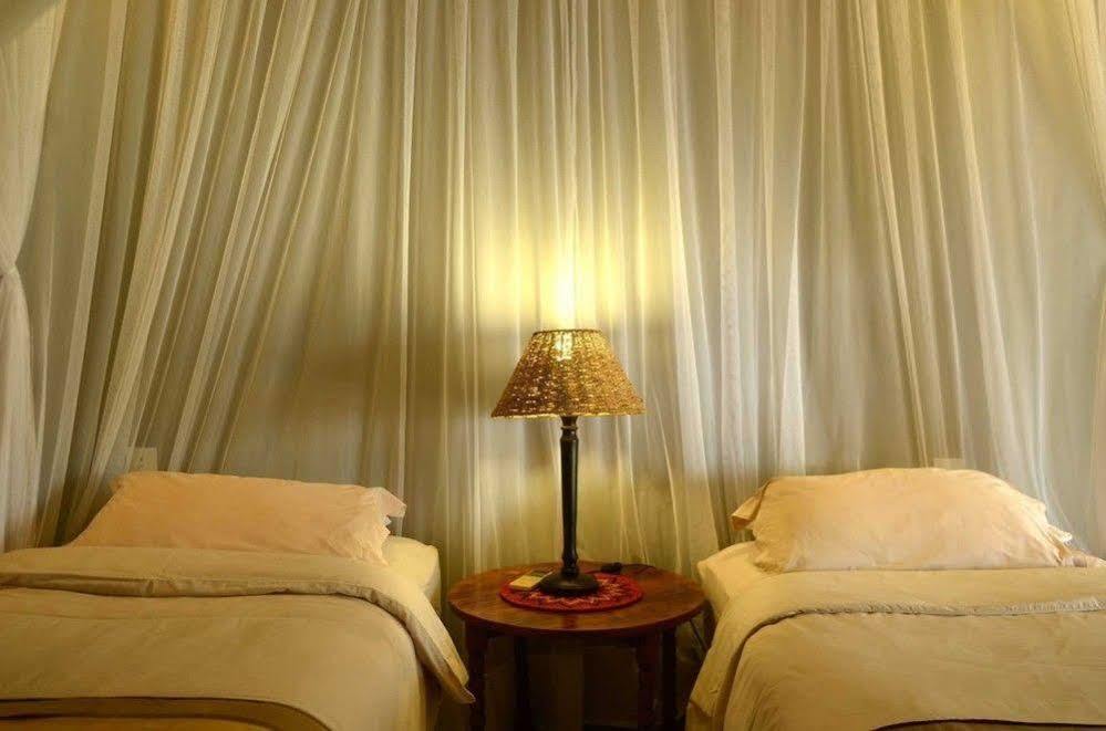 Tingala Lodge - Bed In The Bush Phalaborwa Esterno foto